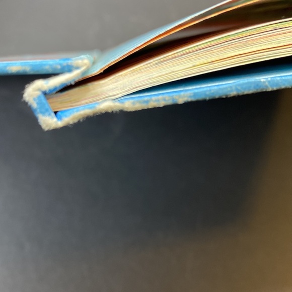 Disney - Duck Tales “ Webby  Saves the Day “ hard cover book - Picture 9 of 10